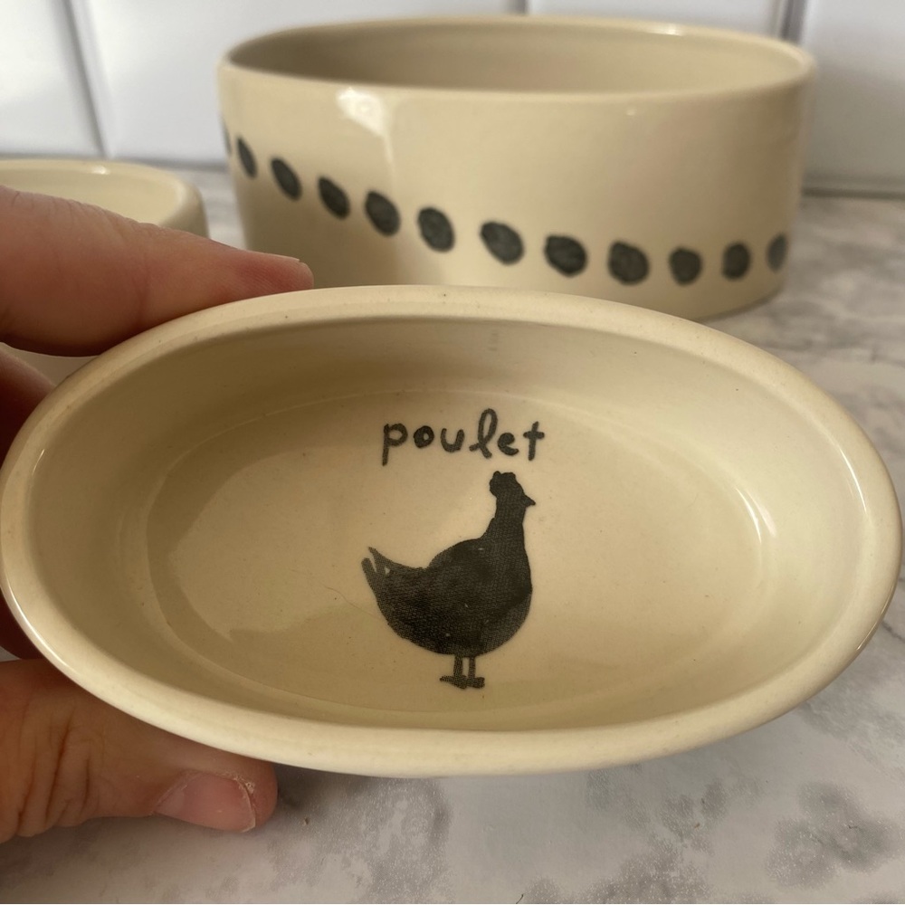 Three-Piece Farm Birds Oval Stoneware Ramekins Set Vintage Kitchen Decor